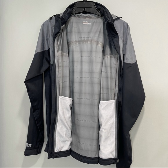 Under Armour Light Weight Jacket with Hoodie Women Size Medium - Picture 7 of 16